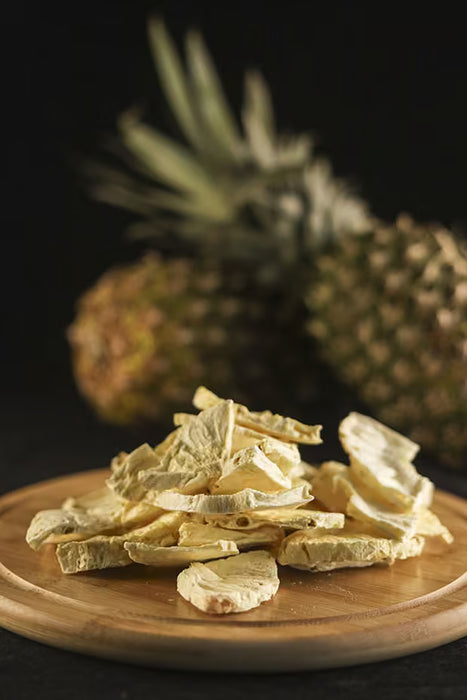 Freeze-dried pineapple